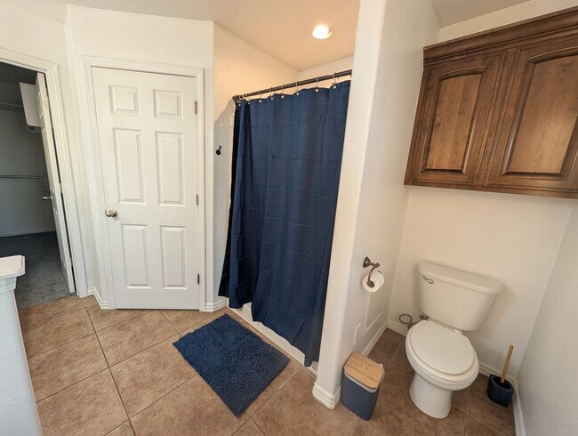 Building Photo - 360 Haley Cir
