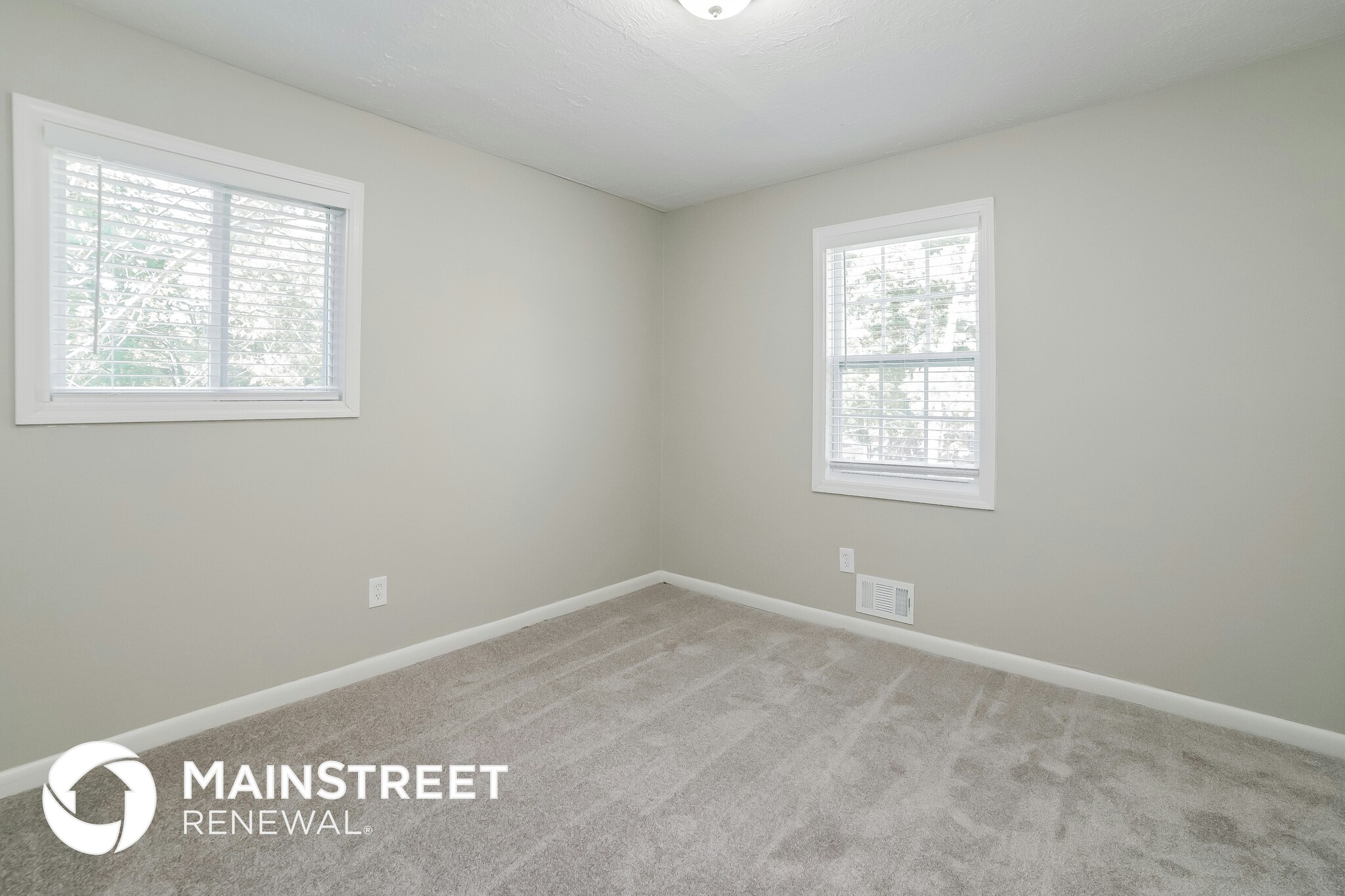 Building Photo - 8339 Reinosa Way
