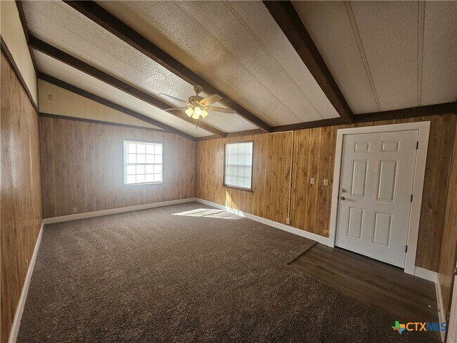 Building Photo - 1510 Karen Dr