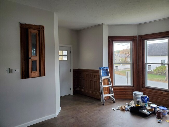 Building Photo - 17 Canaan St