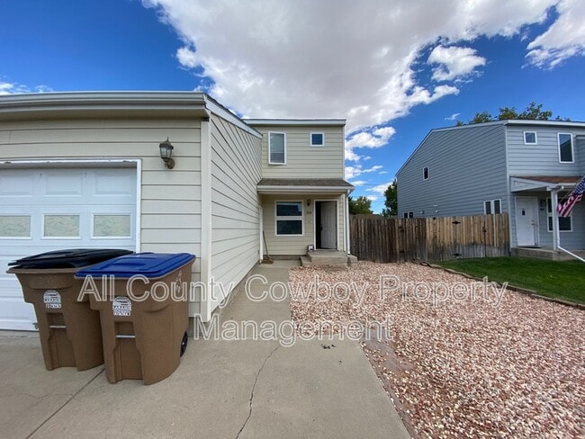 Building Photo - 929 E Palmer Dr