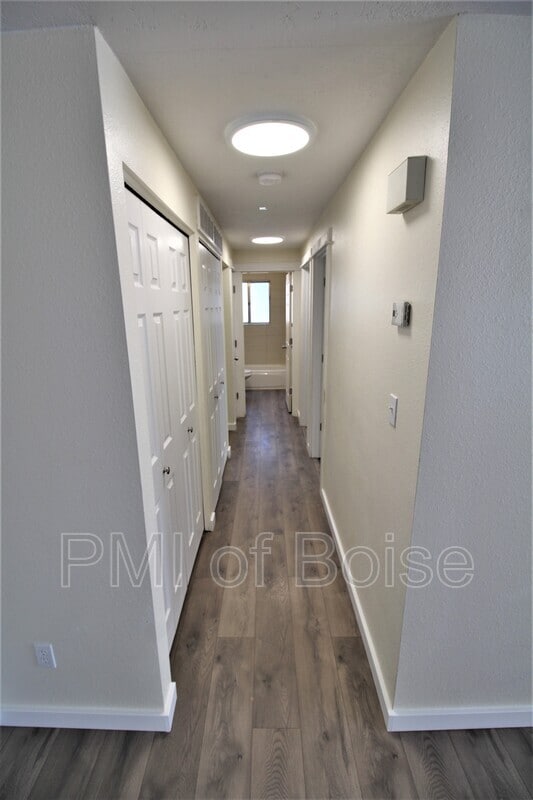 Building Photo - 3240 W Malad St