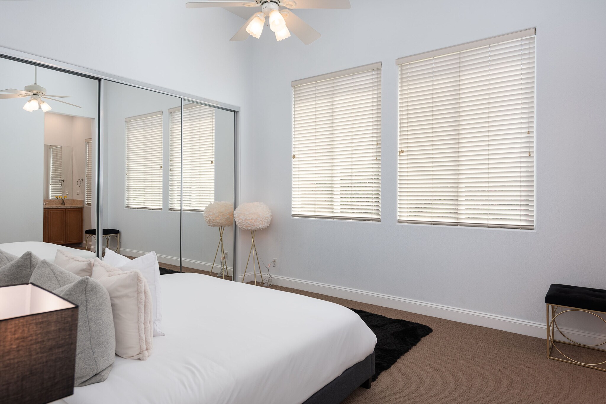 Building Photo - 45 Vista Encantada