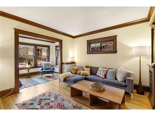 Building Photo - 971 Goodrich Ave