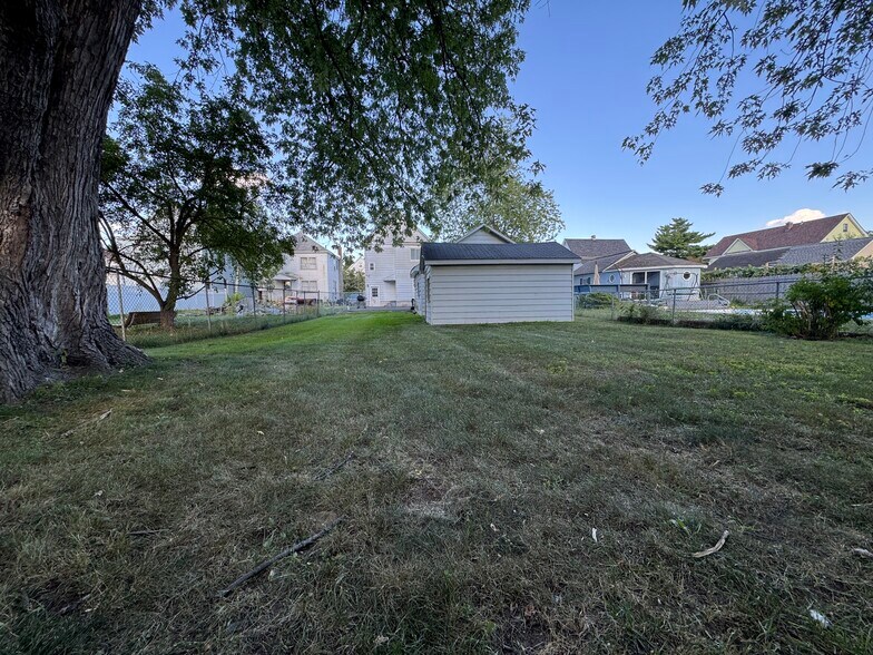Building Photo - 1070 Helderberg Ave