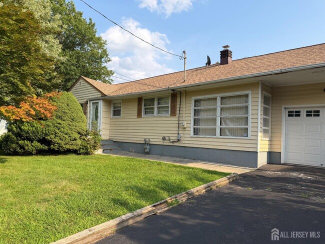 Building Photo - 943 New Dover Rd