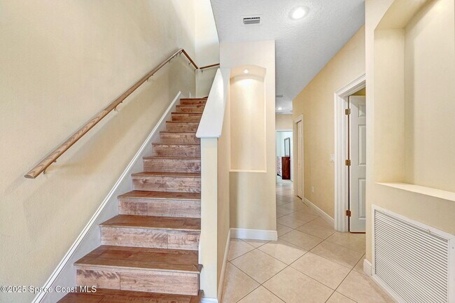 Building Photo - 2178 Tanager Ct