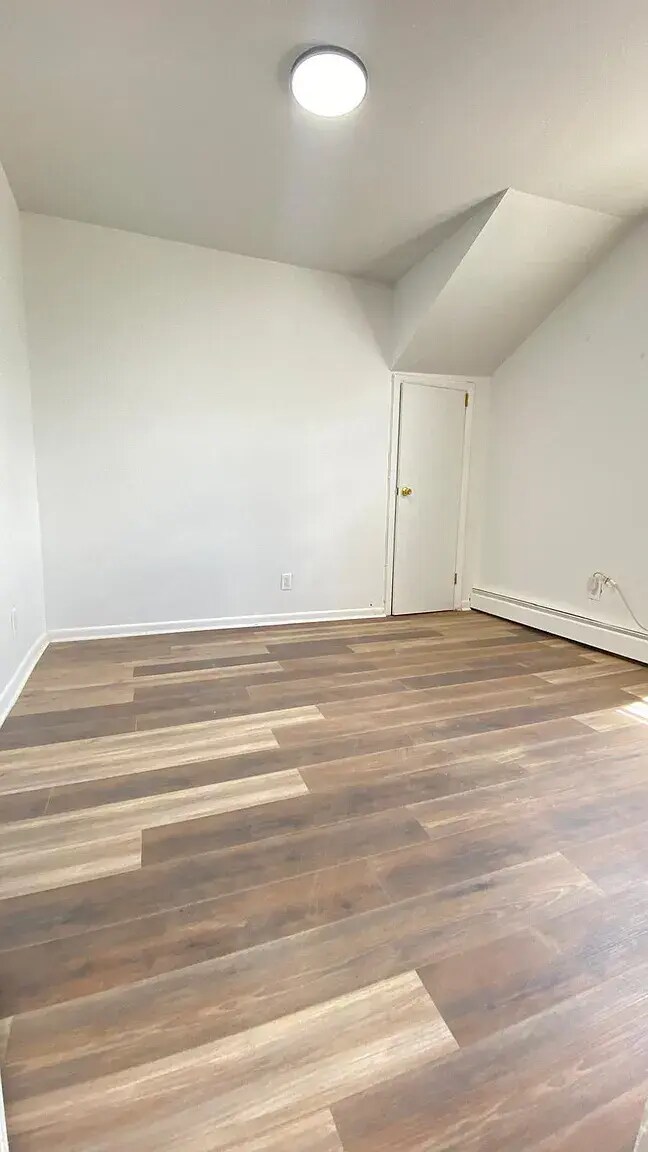 Building Photo - 209 Minna Ave