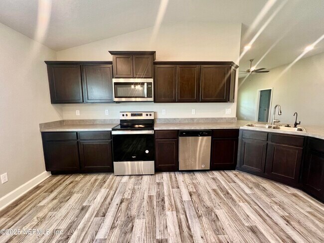 Building Photo - 7811 Oklahoma St