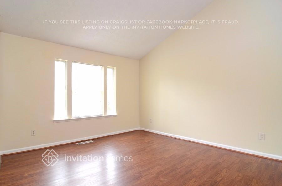 Building Photo - 1060 Heatherwood Ct
