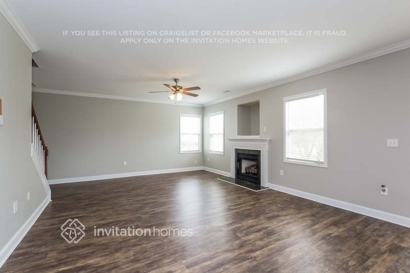 Building Photo - 1009 Theodore Ln