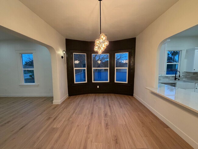 Building Photo - Home in the Heart of Old Town Clovis