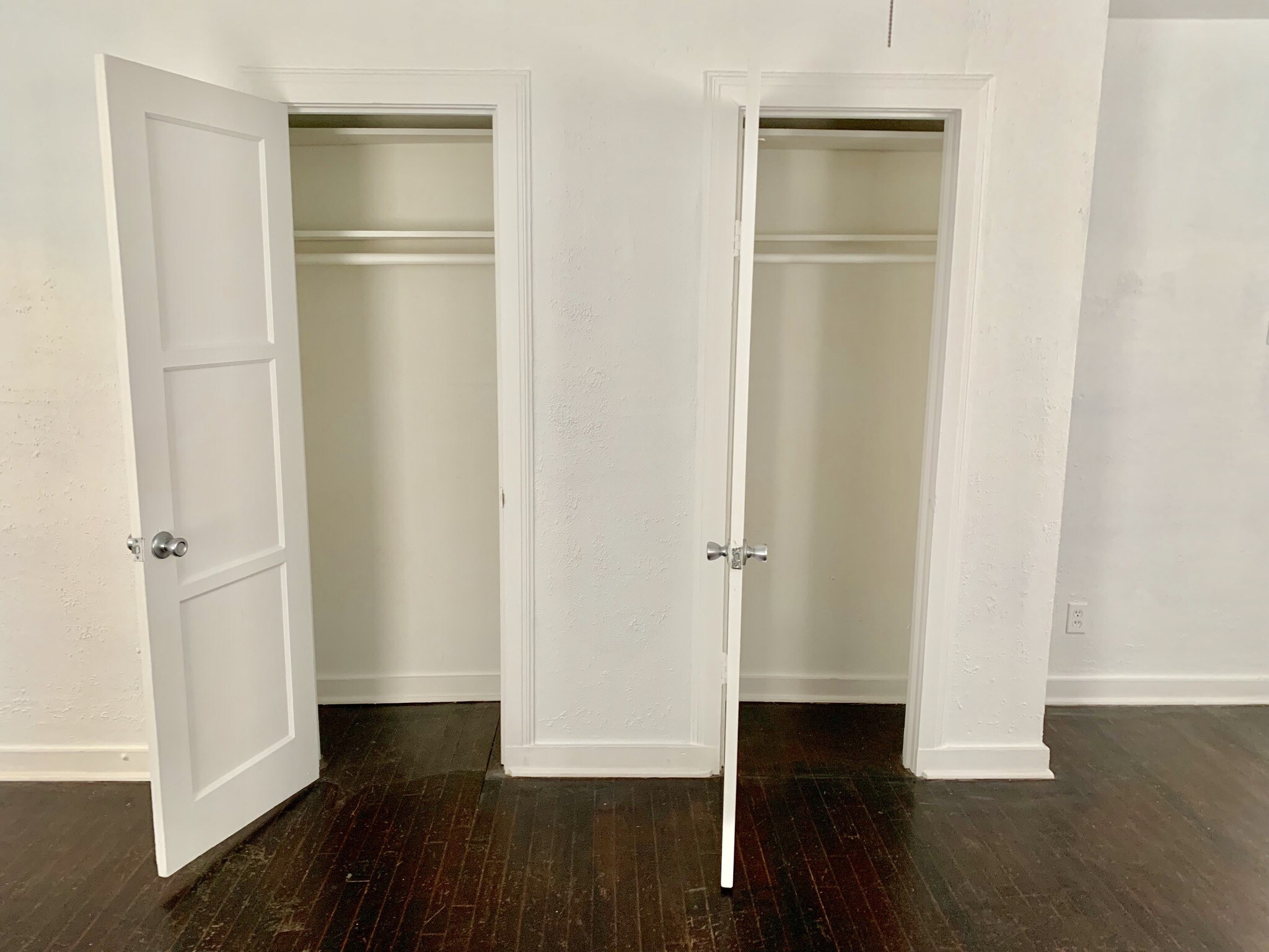 Building Photo - 2016 Dunlavy St