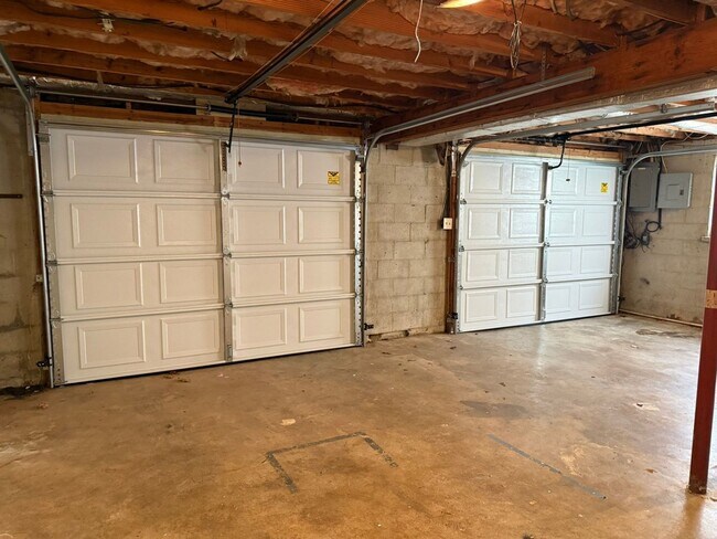 Building Photo - ** Beautiful 4 bedroom House in Farragut Area **