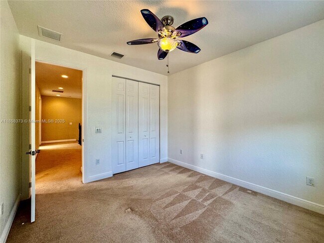 Building Photo - 11894 Fox Hill Cir