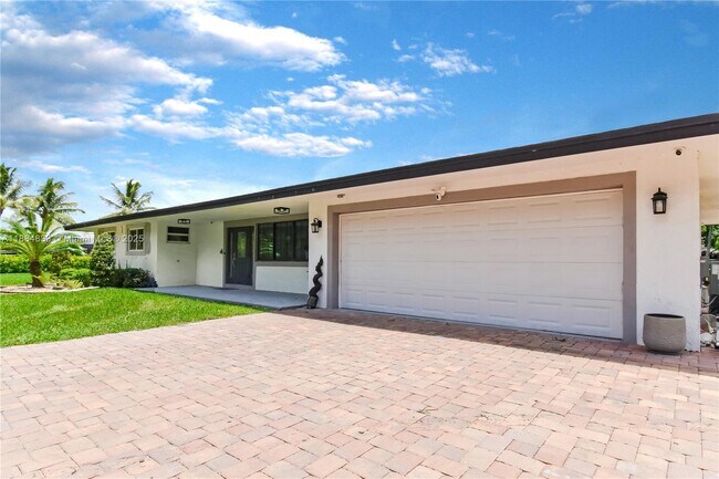 Building Photo - 18200 SW 48th St