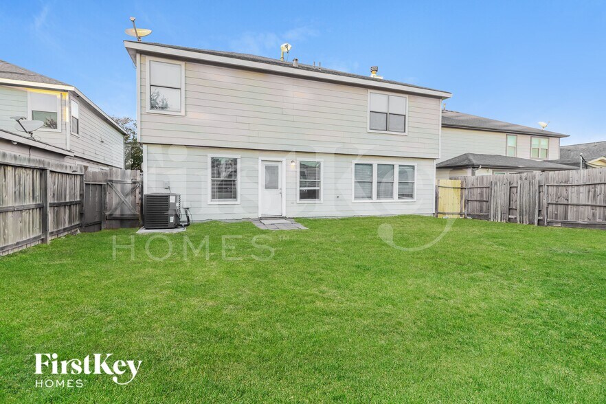 Building Photo - 414 Remington Green Ct