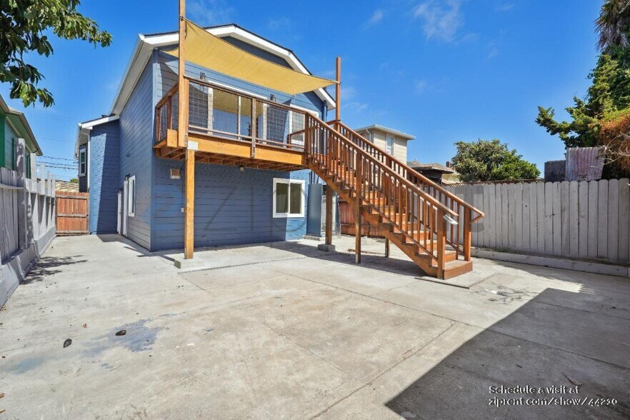Building Photo - 1564 Bridge Ave