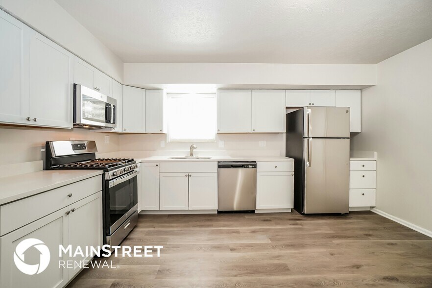 Building Photo - 1722 Blue Ash Pl