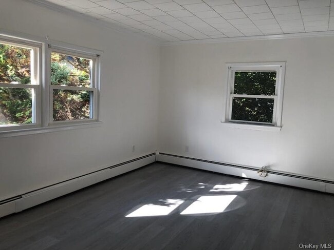 Building Photo - 76 Bayview Ave