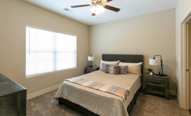 Building Photo - Brighton Crossing Apartments 1st Floor Large Apartment Available