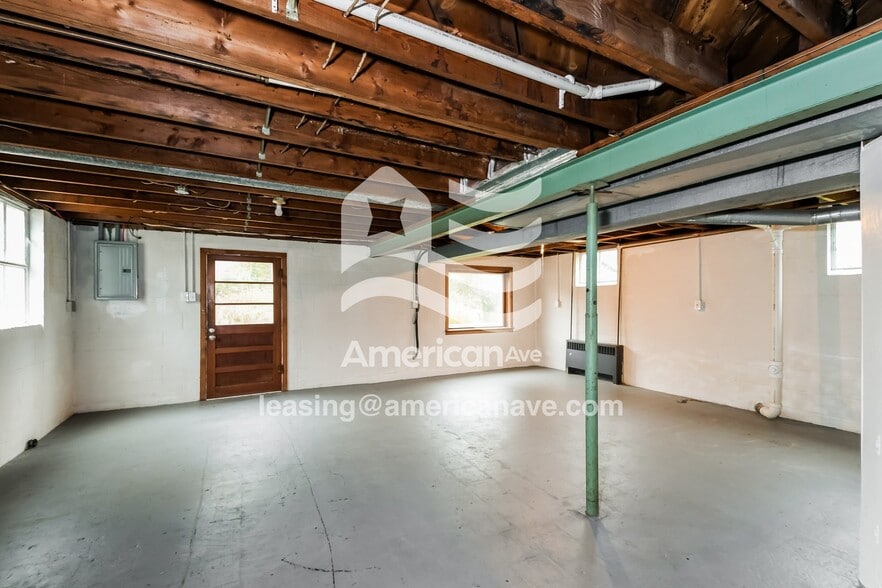 Building Photo - 137 Courtland Pl