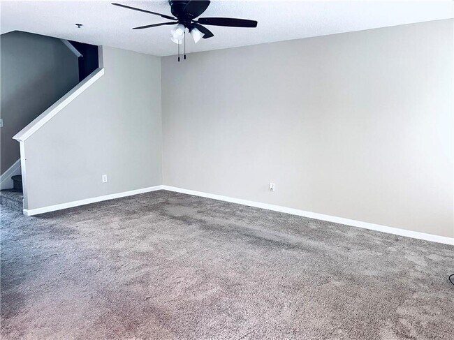 Building Photo - 224 Cottonwood Creek Cir