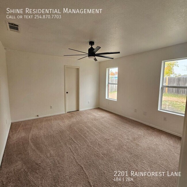 Building Photo - 2201 Rainforest Ln