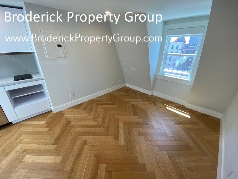 Building Photo - 468 Massachusetts Ave