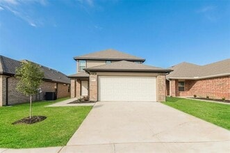 Building Photo - 3707 Job Dr