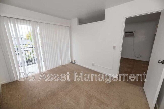 Building Photo - 1746 Kidder Ave