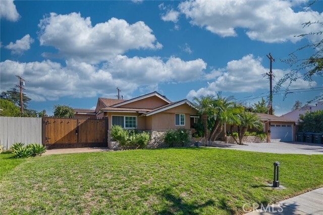 Building Photo - 814 Kellogg Ave