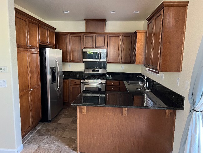 Building Photo - 9405 Clemente Dr