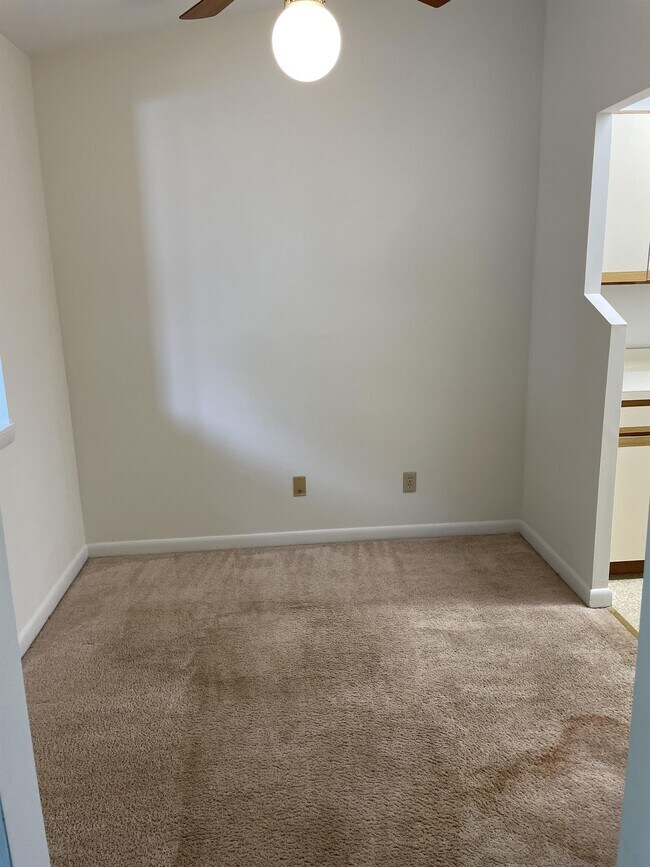 Building Photo - 109 Harvest Dr