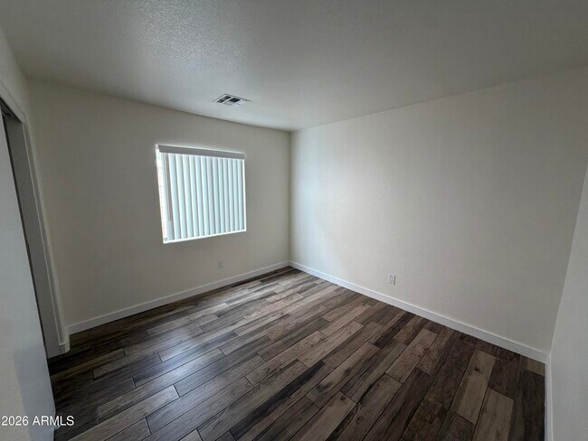 Building Photo - 12710 W Ash St