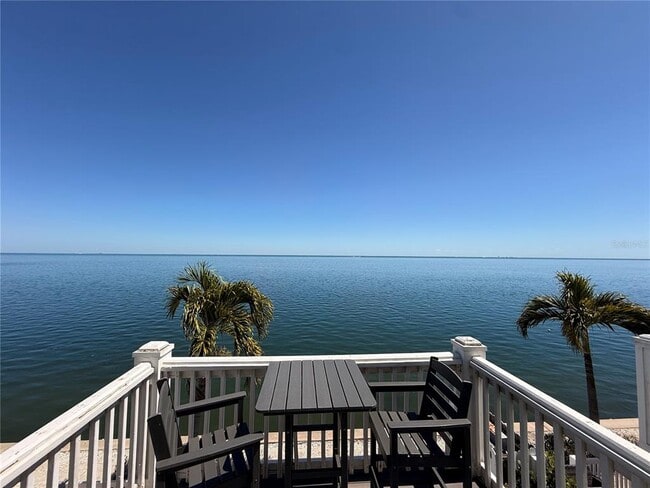 Building Photo - 4942 Coquina Key Dr SE