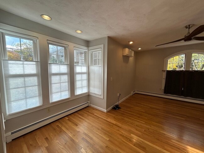 Building Photo - 120 Highland St