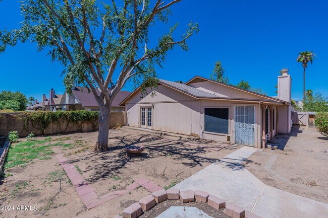 Building Photo - 4315 W Morrow Dr