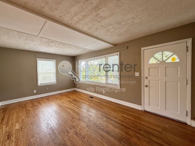Building Photo - 308 Druid Ln