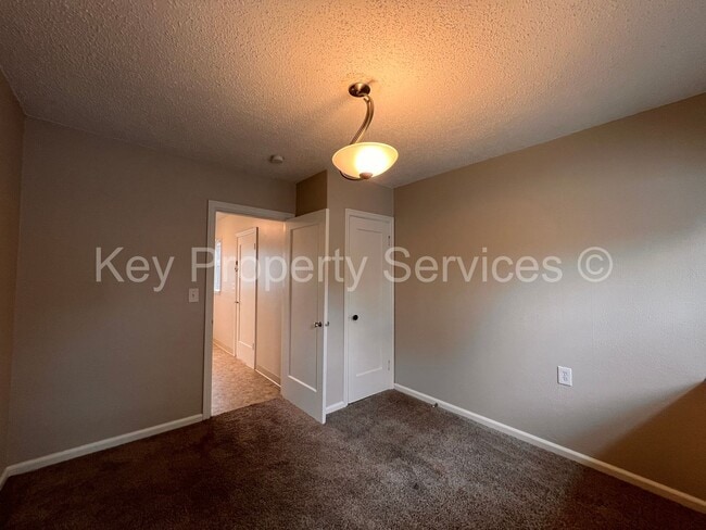 Building Photo - Charming Two Bedroom House near Downtown V...
