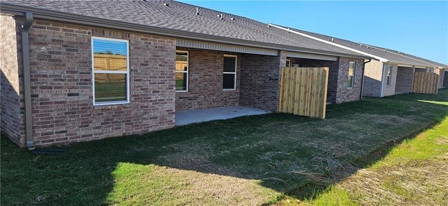 Building Photo - 502 NW 69th Ave