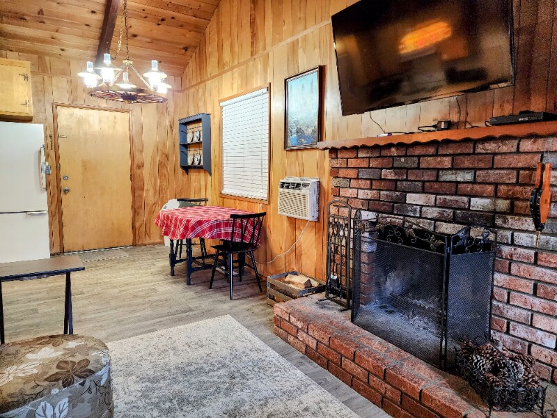 Building Photo - 1168 Jungfrau Dr