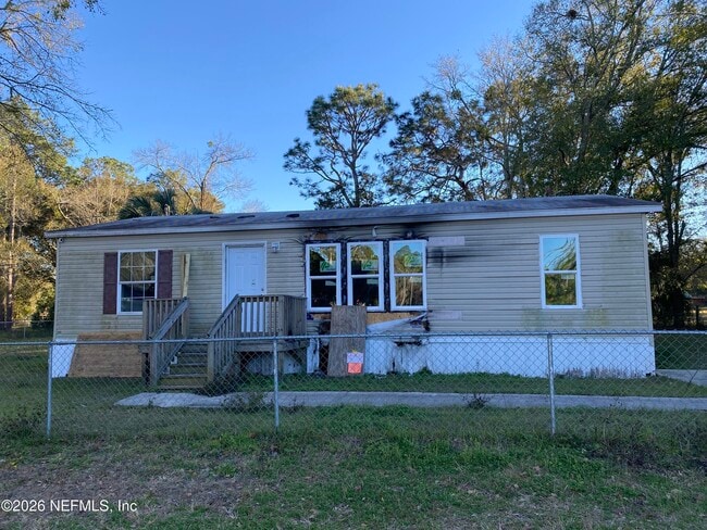 Building Photo - 13007 Atomic St