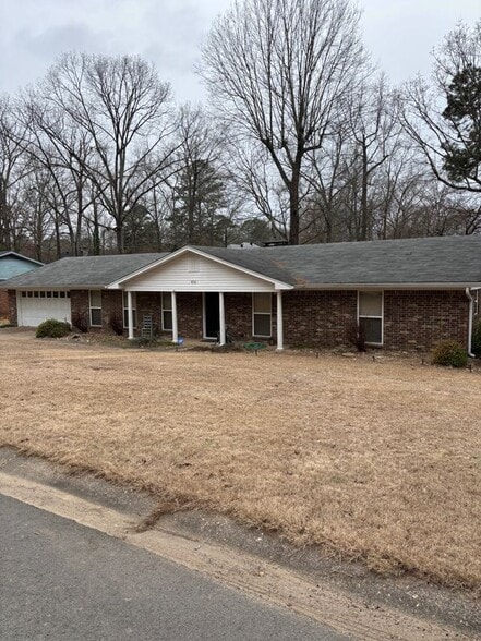 Building Photo - 816 Teresa Dr