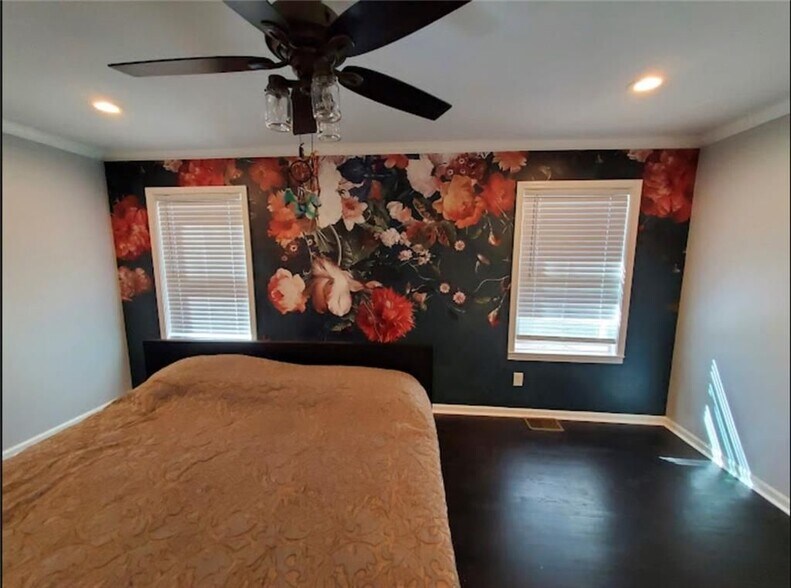 Building Photo - 2783 Meadowview Dr SE
