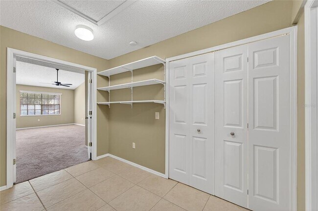 Building Photo - 4209 Brentwood Park Cir