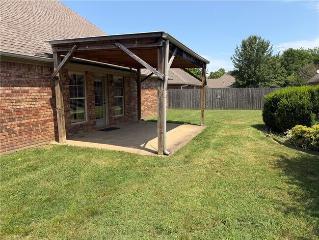 Building Photo - 2492 N Surtees Pl