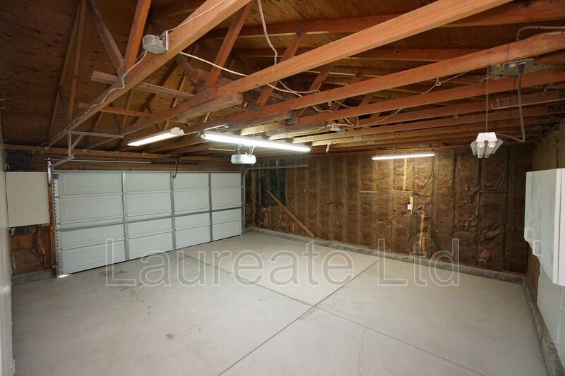 Building Photo - 1155 Fern St