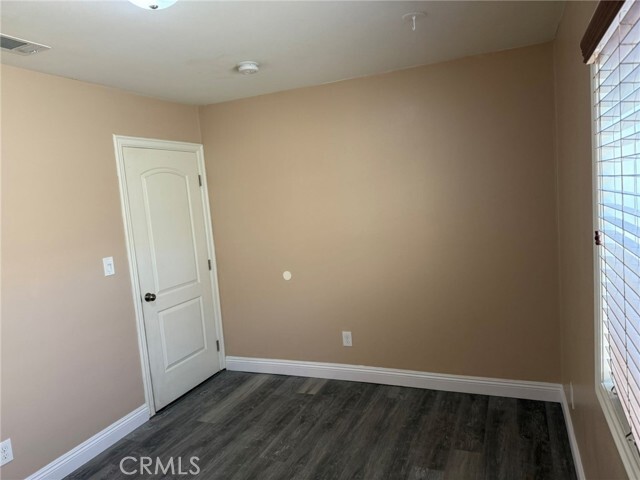 Building Photo - 1039 N Soldano Ave