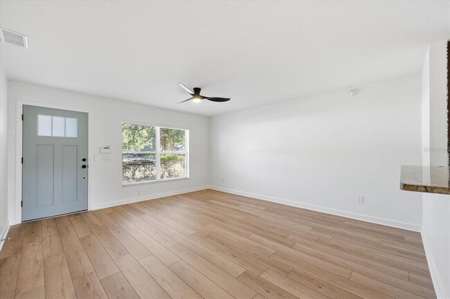 Building Photo - 2802 W North A St